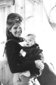 Ann Moore, inventora de la mochila de porteo